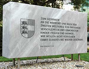 memorial at domplatz, klagenfurt